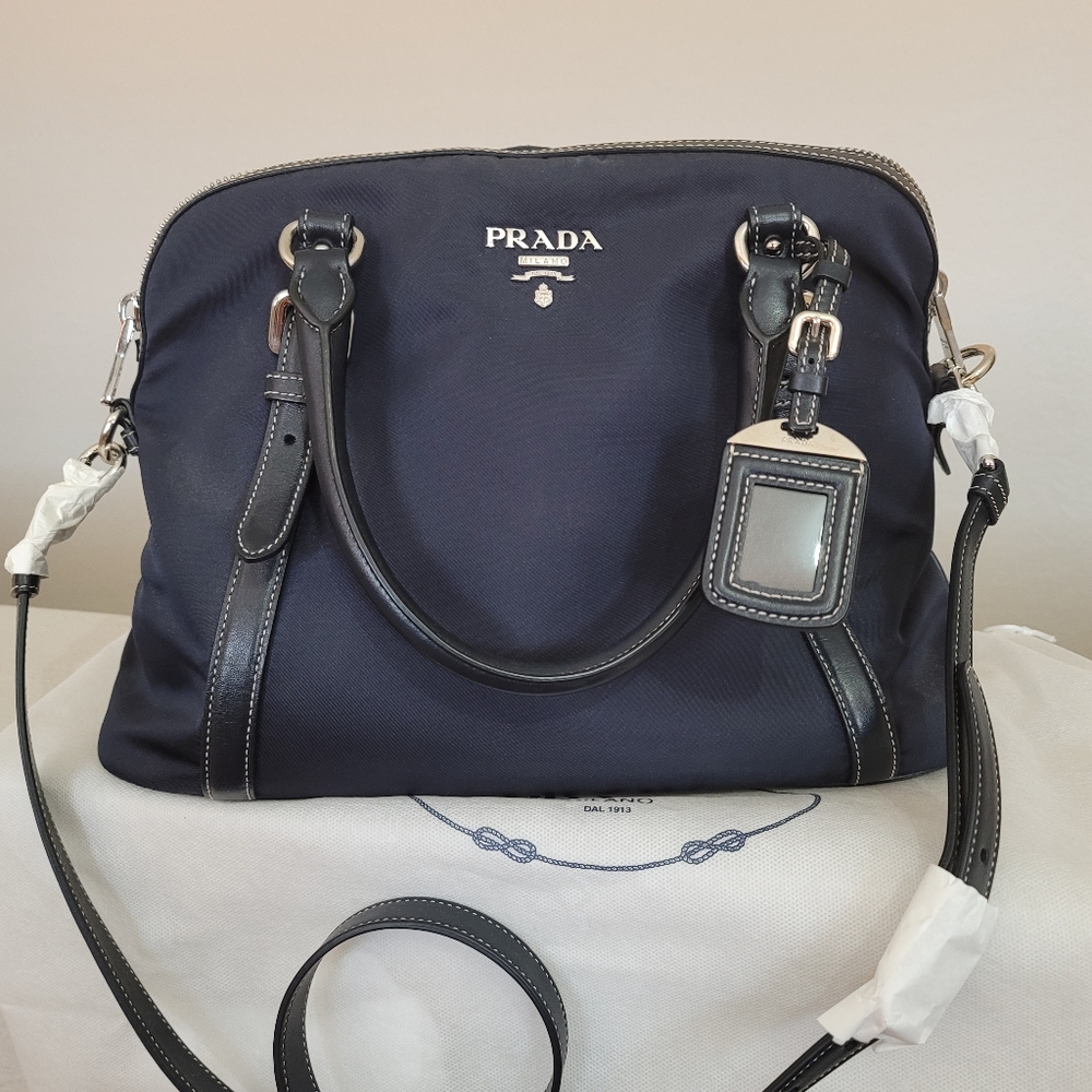Authentic Prada Crossbag/Purse Navy Blue